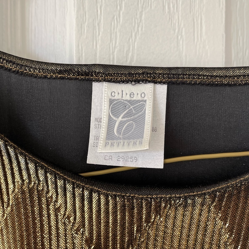 Vintage Gold Metallic Short Sleeve Blouse - Picture 3 of 5